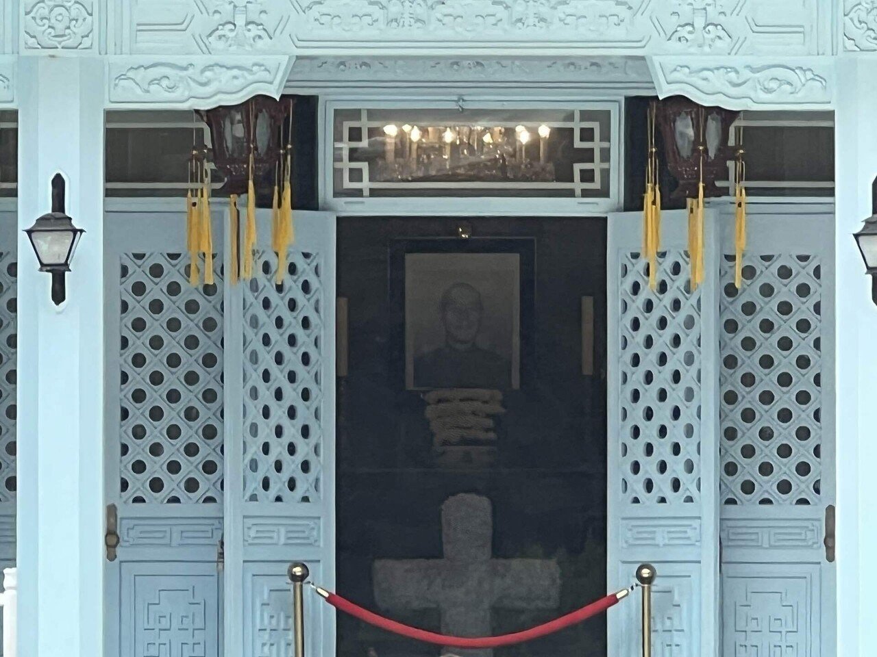 台湾 旅の記録】彫像300体！ モヤモヤ珍百景「蒋介石の墓場」｜台湾