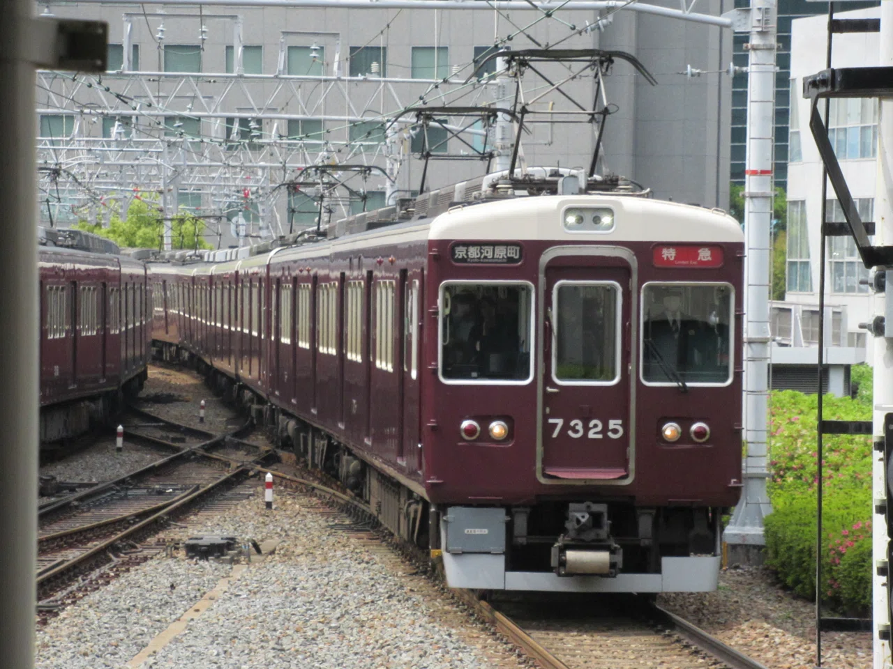 阪急京都線】7325F＋8311F｜Tau6(タウロク)