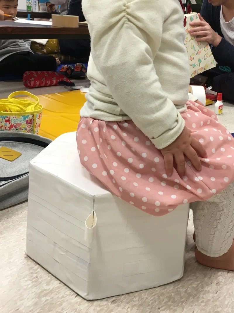動作分析のプロなので 姿勢良く座れるカスタムメイドの牛乳パック椅子を作った 製作方法掲載 Ai Ehara 運動を科学するヒト Note