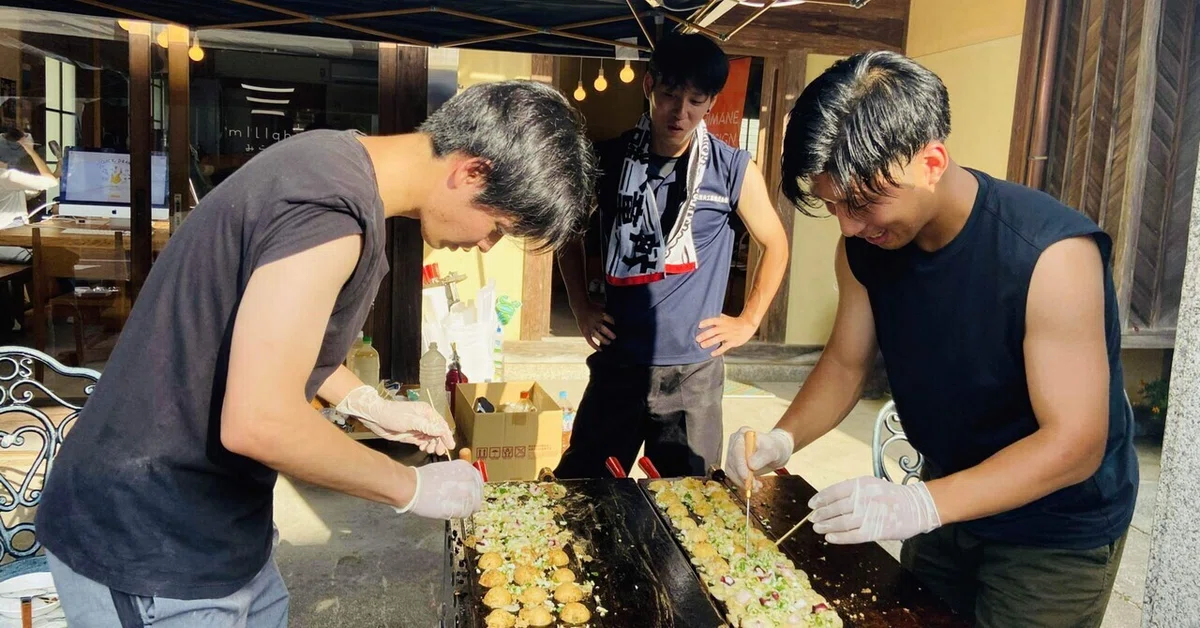 お祭りで100食完売。初めてのたこ焼き屋台〜みざわまちあかり〜｜石亀 