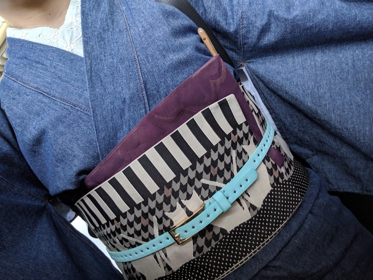 19 05 03の着物 デニム着物 結ばない帯締めデビュー ベルトと半衿の色合わせました 半衿はkimono Modernさんの花 柄のライトグリーン 昨日のキモノショーでゲットしたやつ なつめ Note