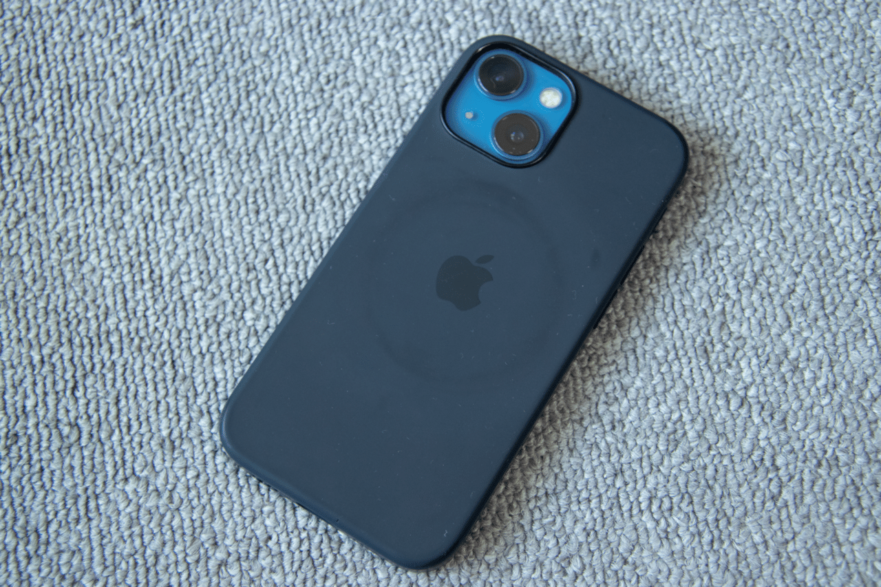 iPhone 13 mini純正シリコーンケース9ヶ月使用レビュー / サンデーAFJ iPhone 13 mini純正シリコーンケース9ヶ月使用レビュー / サンデーAFJ