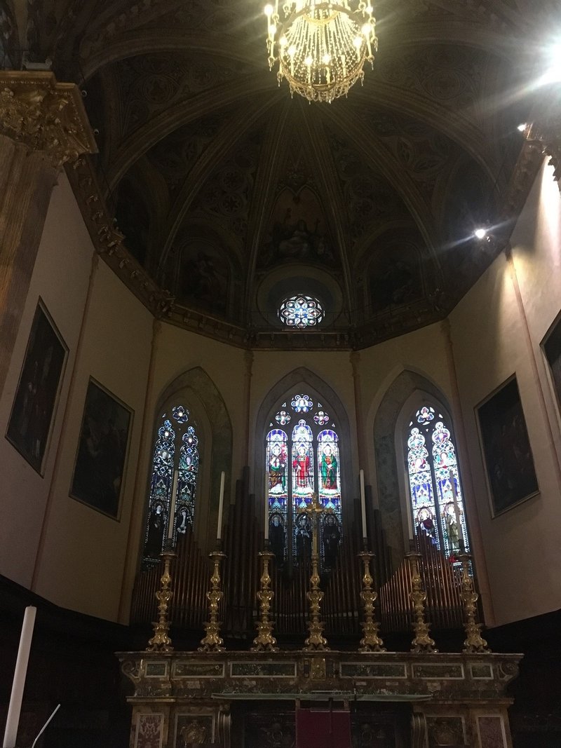 ウンブリア州の州都ペルージャの大聖堂(Duomo/ Cattedrale)