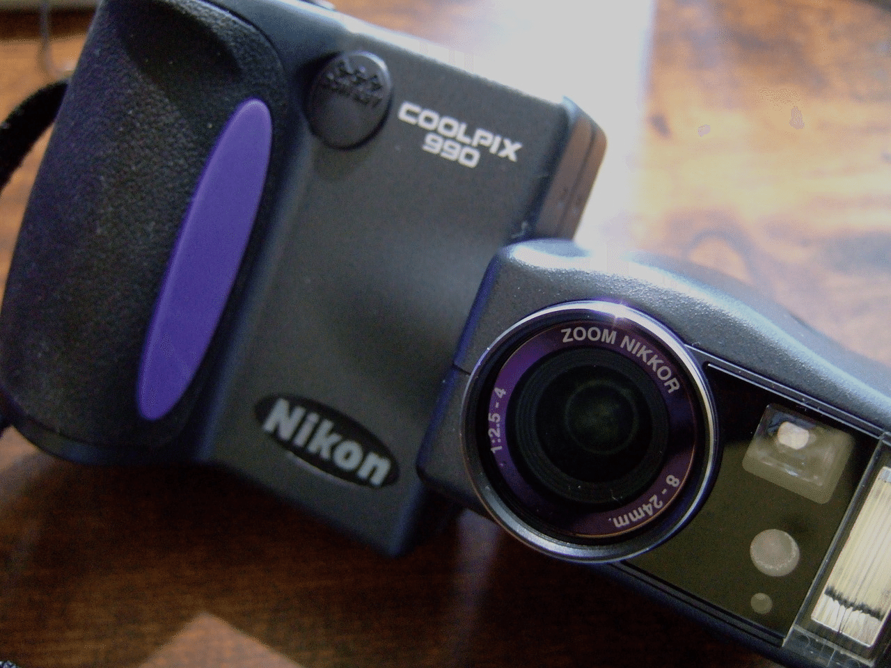 Nikon COOLPIX 990|元田中マロ Nikon COOLPIX 990|元田中マロ