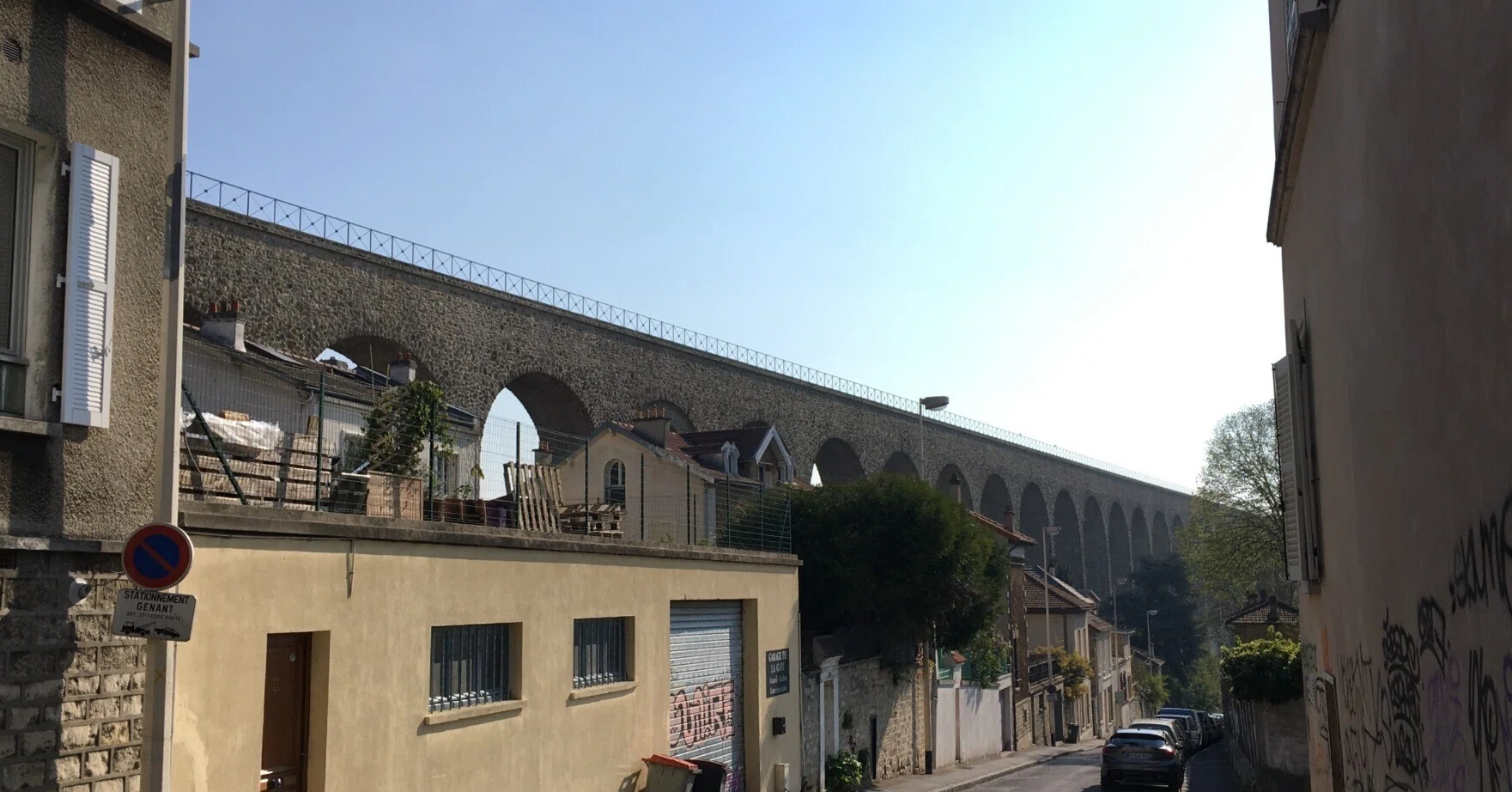 Arcueil Cachan 仏 パリ郊外の水道橋と米国シカゴ美術館の絵画