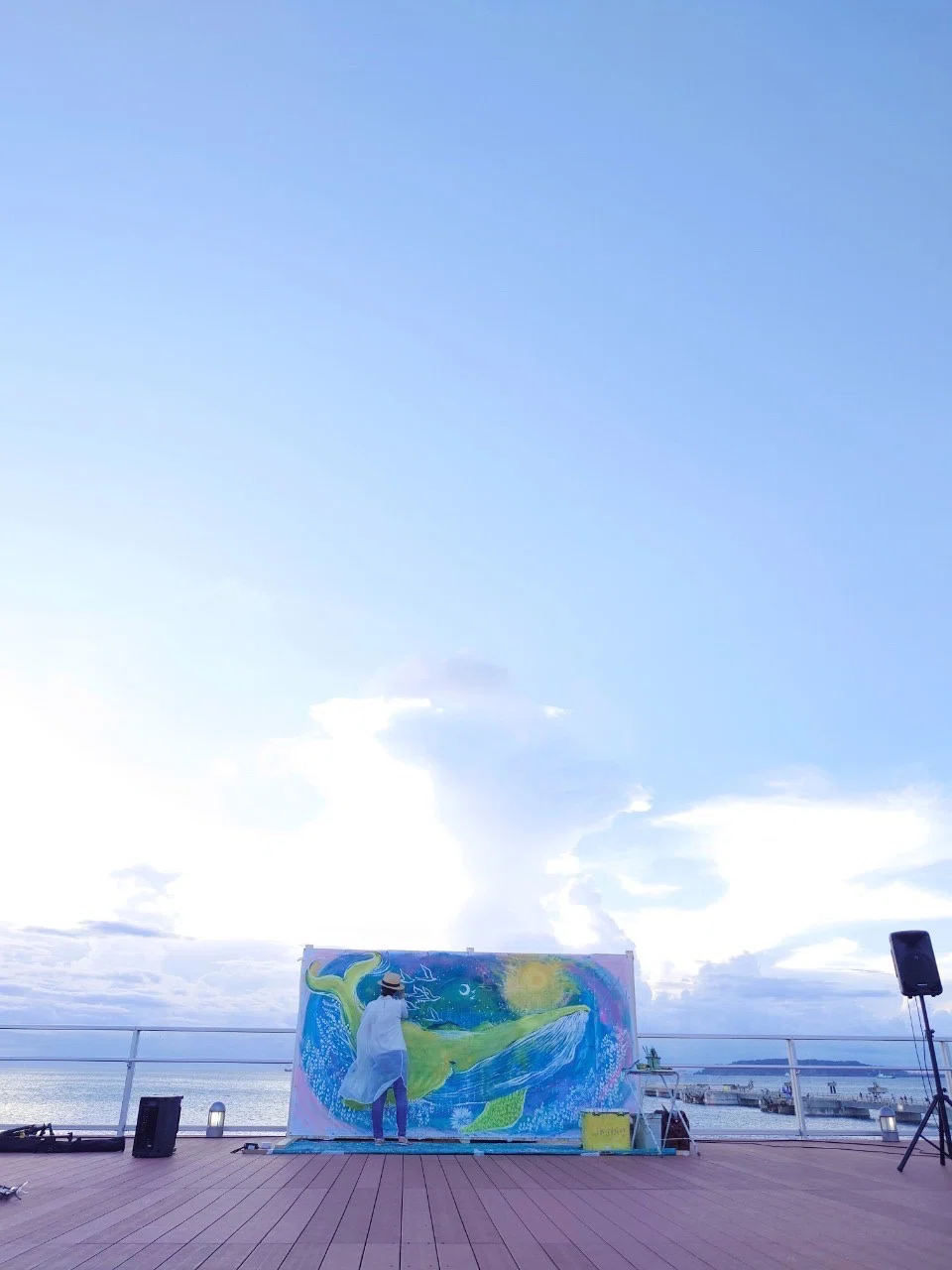 きいろいクジラ｜ikuiro