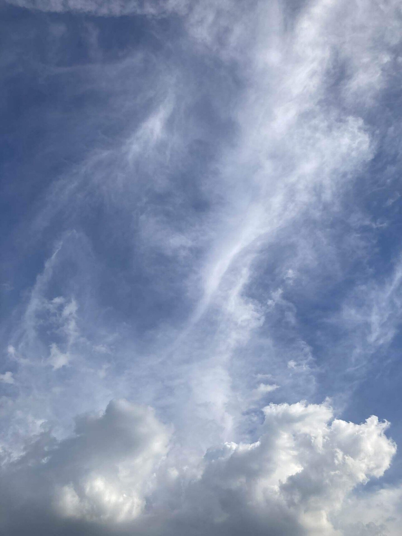 龍神に愛される人になるには☆龍雲の写真付き Amazon.co.jp: 人生に幸せを呼び込む龍雲だらけの写真集 : 映像