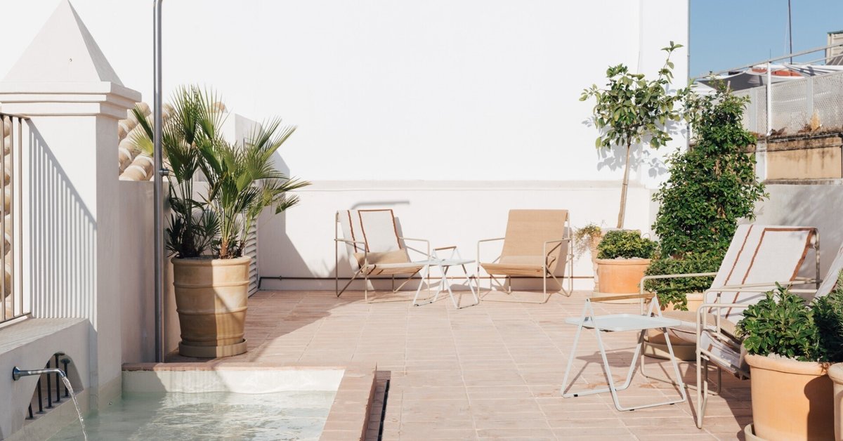 Ferm Living Herman Stoolホワイトオイルドオーク/クローム 【公式通販】