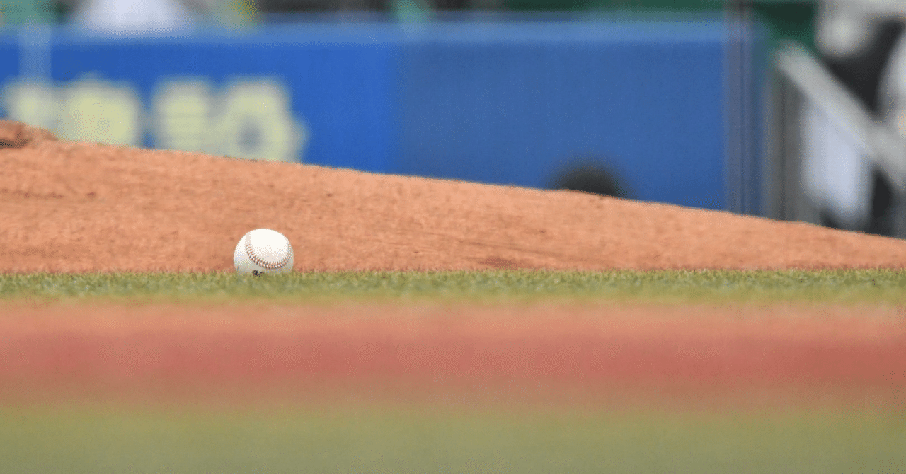 田原誠次選手のサイン入りスパイク 元巨人・田原誠次氏「引退試合」