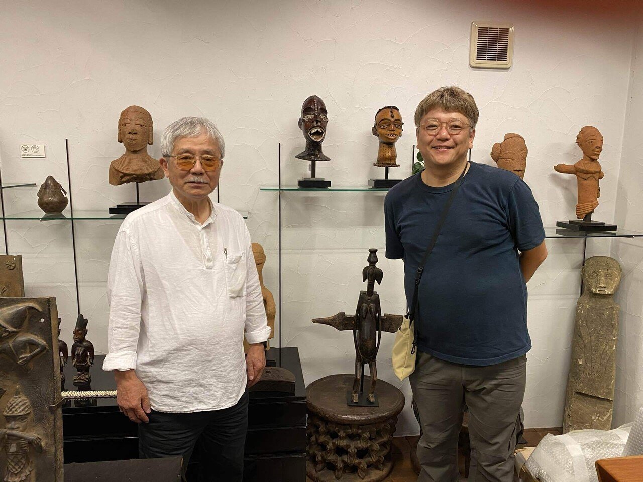 アフリカンアートの東京かんかん訪問。代表の小川弘さんから沢山