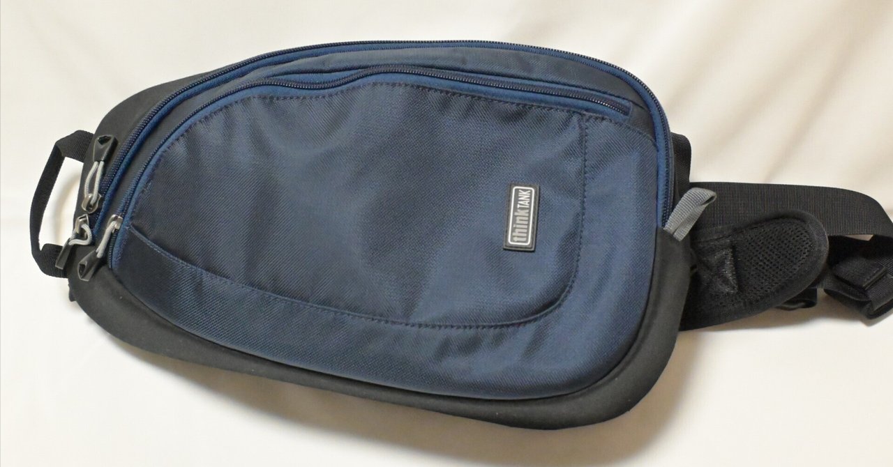 thinkTANKphoto シンクタンクフォト ターンスタイル10 V2.0 チャコール TurnStyle 10 Sling Bag - Easy rotation for rapid access to