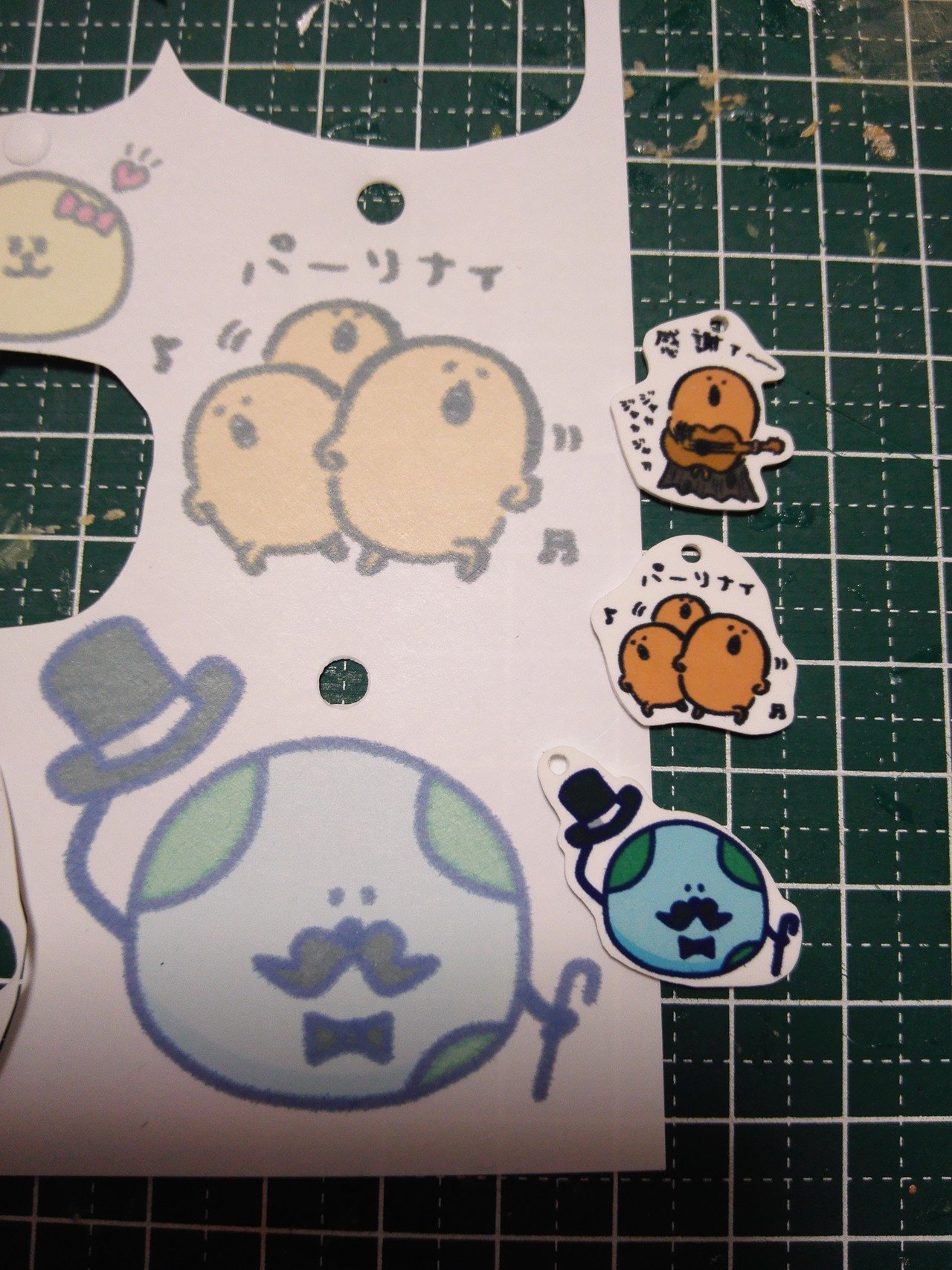 Lineスタンプキャラをプラ板にしてみた しんが Line絵文字発売中 Note Lineスタンプキャラをプラ板にしてみた しんが Line絵文字発売中 Note