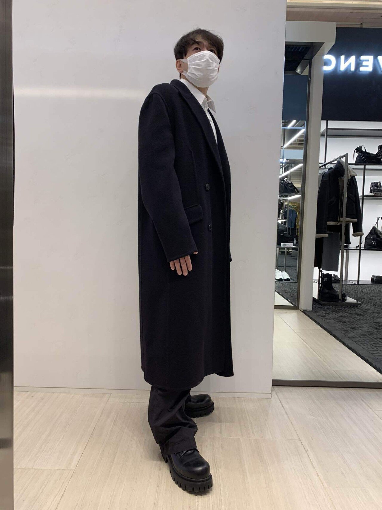 33. GIVENCHY GINZA SIXでコートのサイズを着比べてみた！｜羽生健太郎