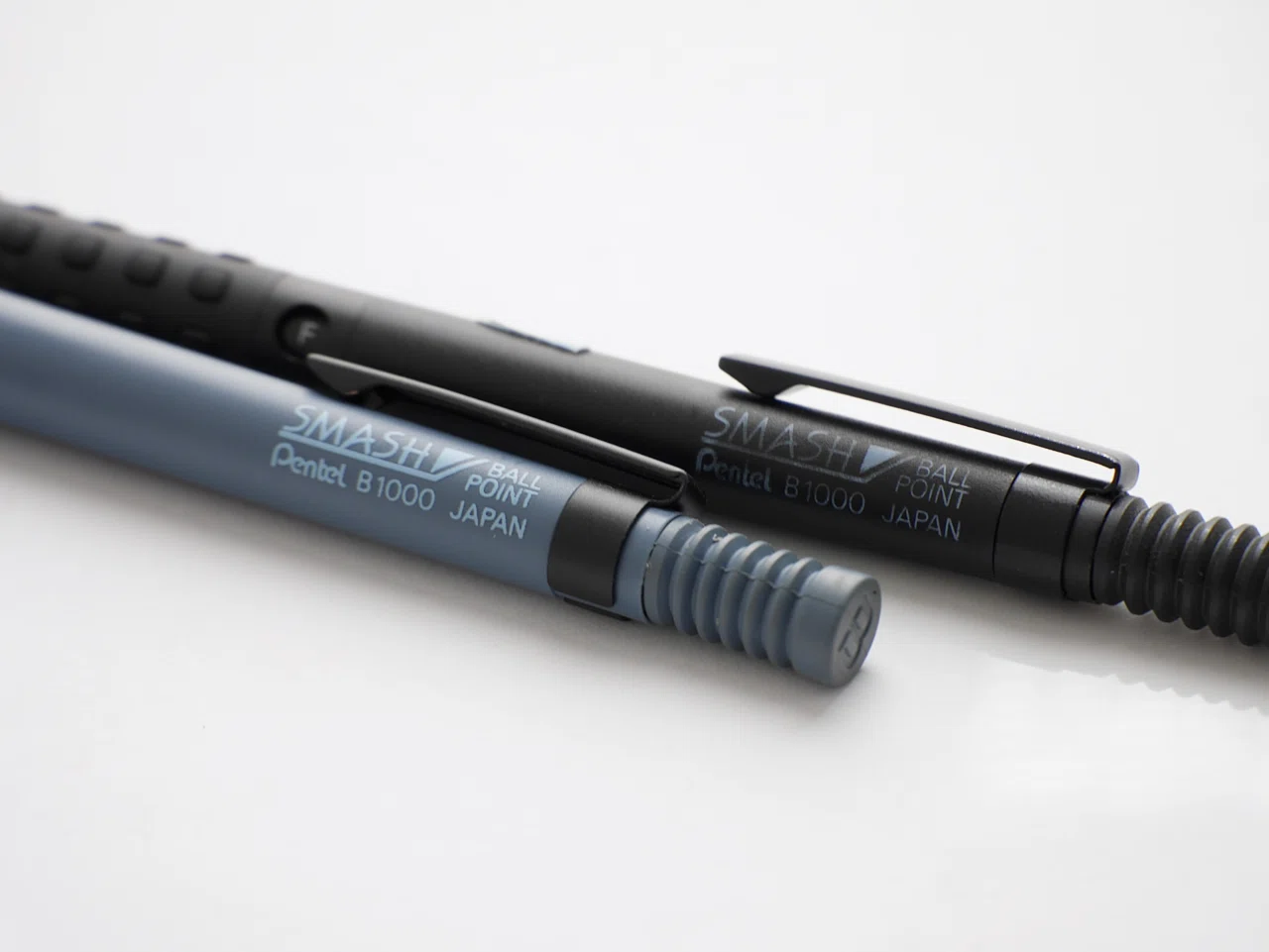 SMASH B1000 ブラックボールペン廃盤 廃盤 Pentel ぺんてる SMASH B1000 ブラックボールペン廃盤 廃盤 Pentel ぺんてる