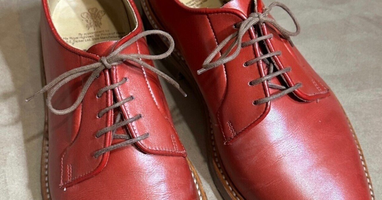 僕の足（Tricker's 外羽根プレーントゥの赤）｜asakusacobbler