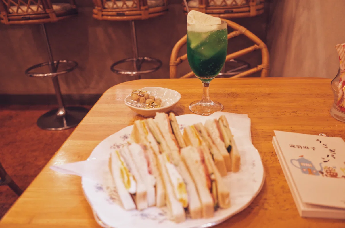 名古屋クリームソーダ紀行｜みち