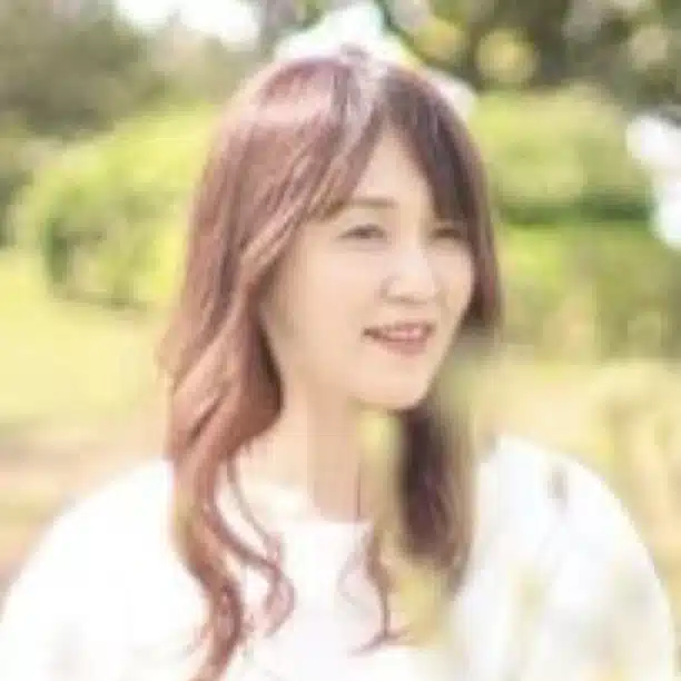 綾乃