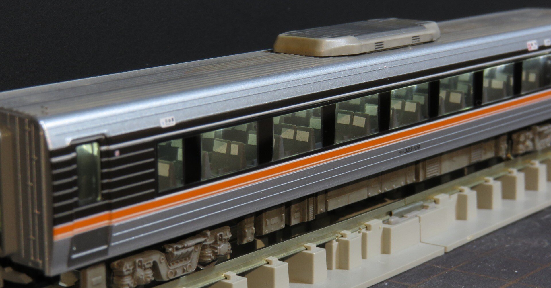 LED室内灯クリア(KATO製品)の点灯色、光ムラを改善する｜くるみたくみ