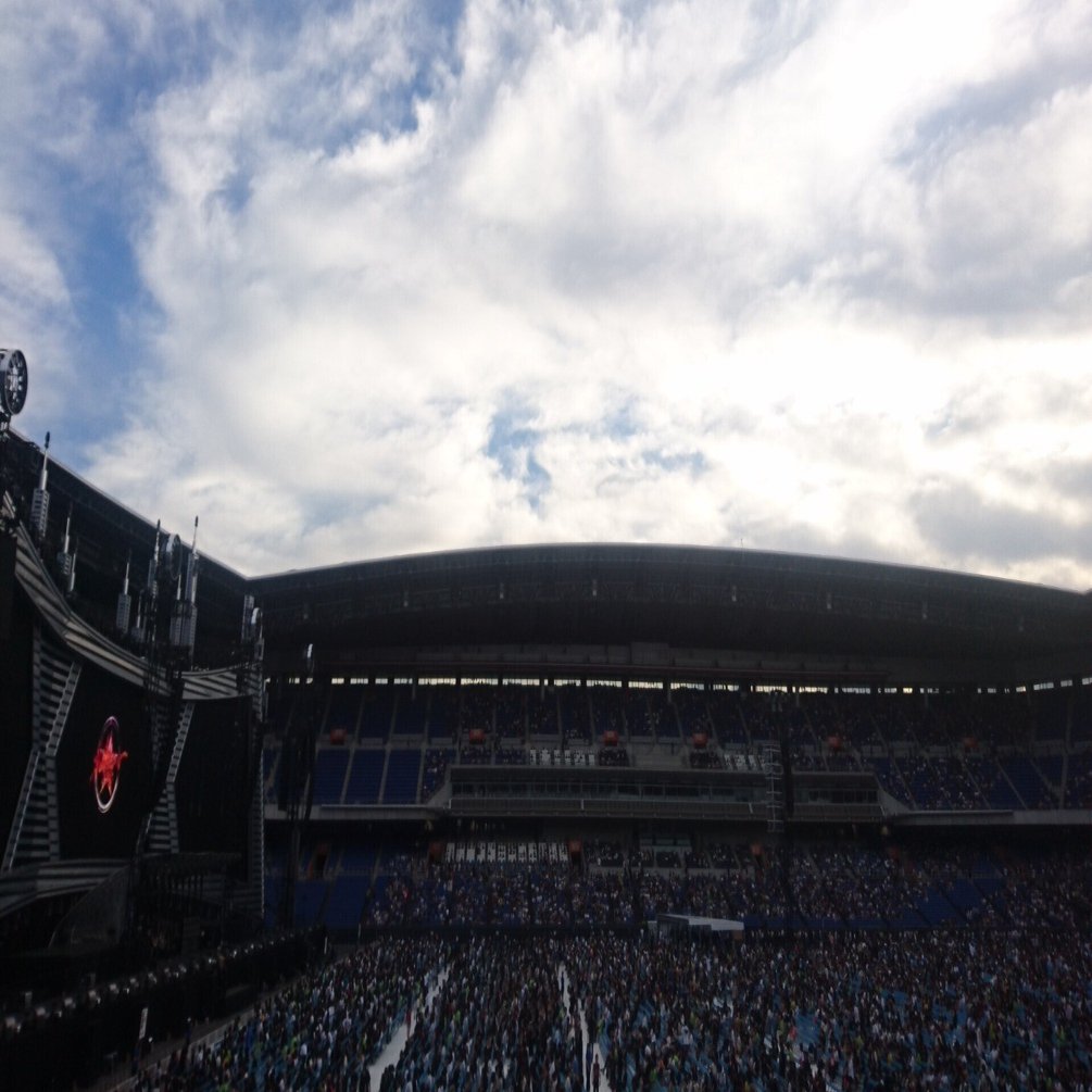 B'z LIVE-GYM Pleasure 2023 -STARS-日産スタジアムに参戦！(2023/9/2