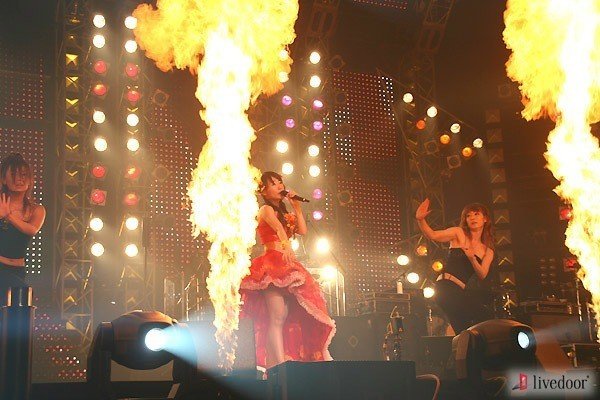 水樹奈々警察だ 武器を捨てて その場に伏せろ ライブにおけるコールについて ななし Note