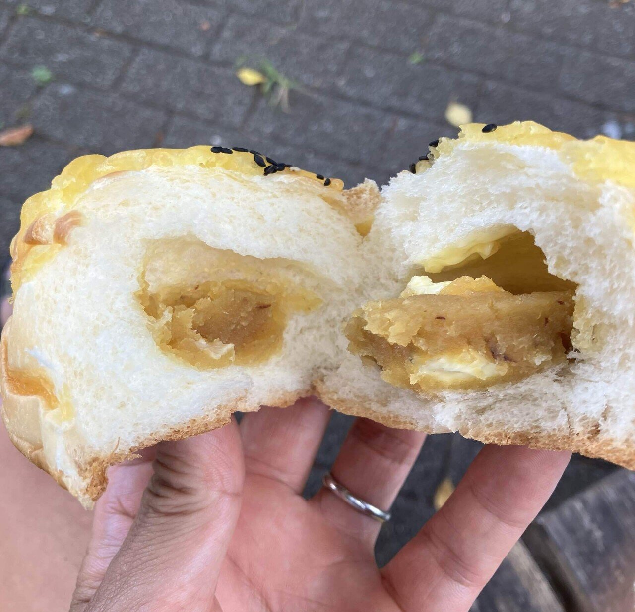 菓子パン紀146☆ヤマザキ おいも&おいも｜熊の場所