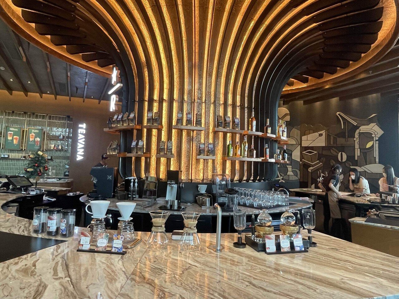 タイ最大級のスタバ】Starbucks Reserve Chao Phraya Riverfront