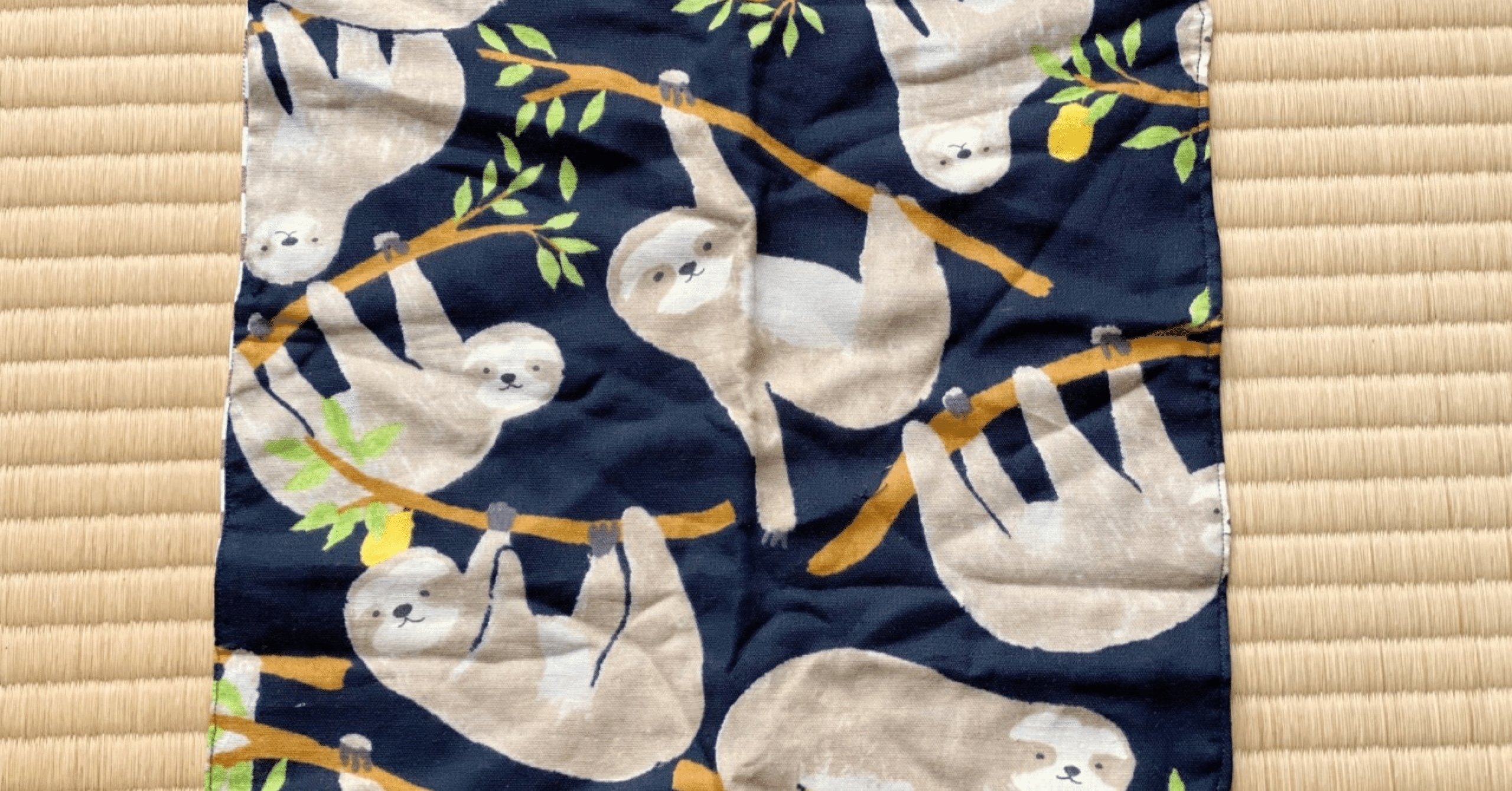 裁縫録0053】 ナマケモノのガーゼハンカチ｜さざなみあやめ