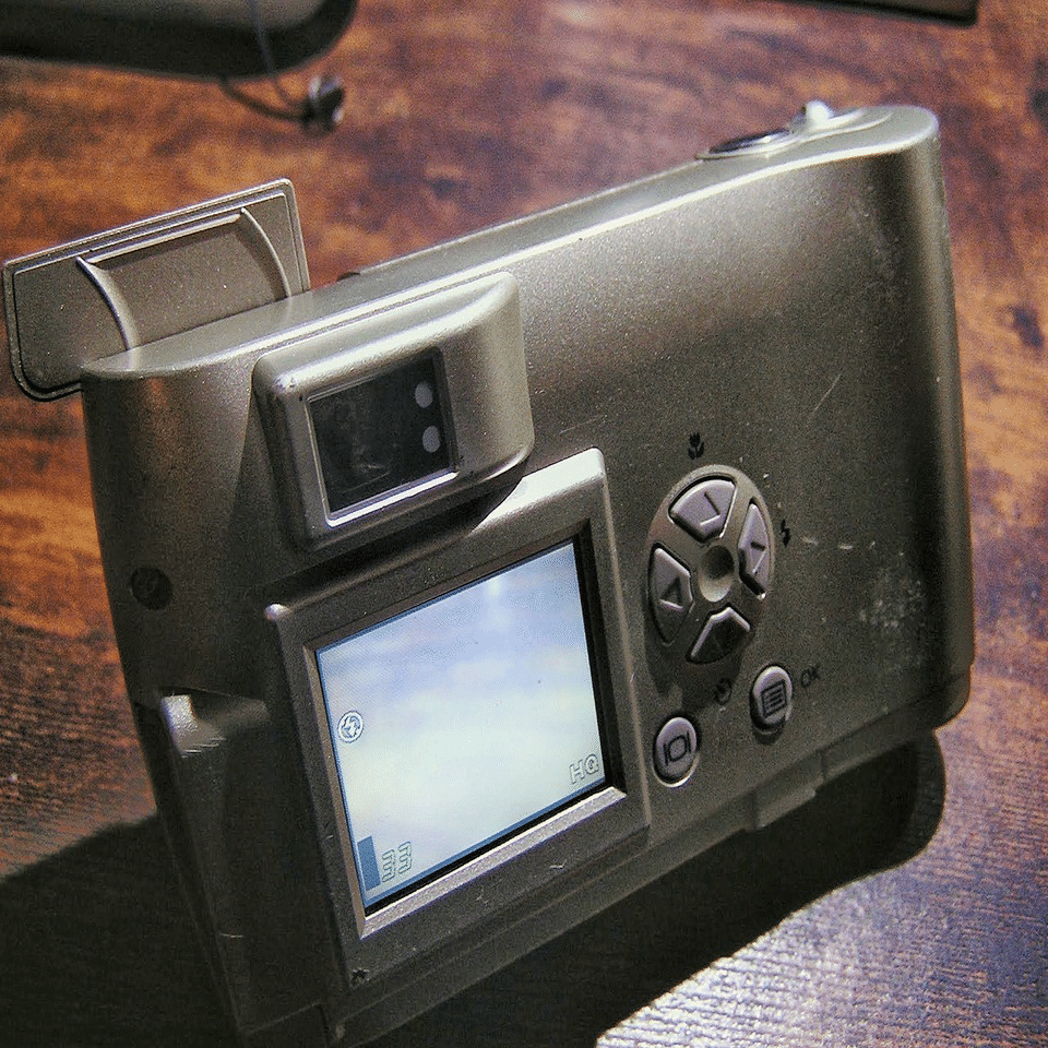 OLYMPUS CAMEDIA C-2 Zoom｜元田中マロ