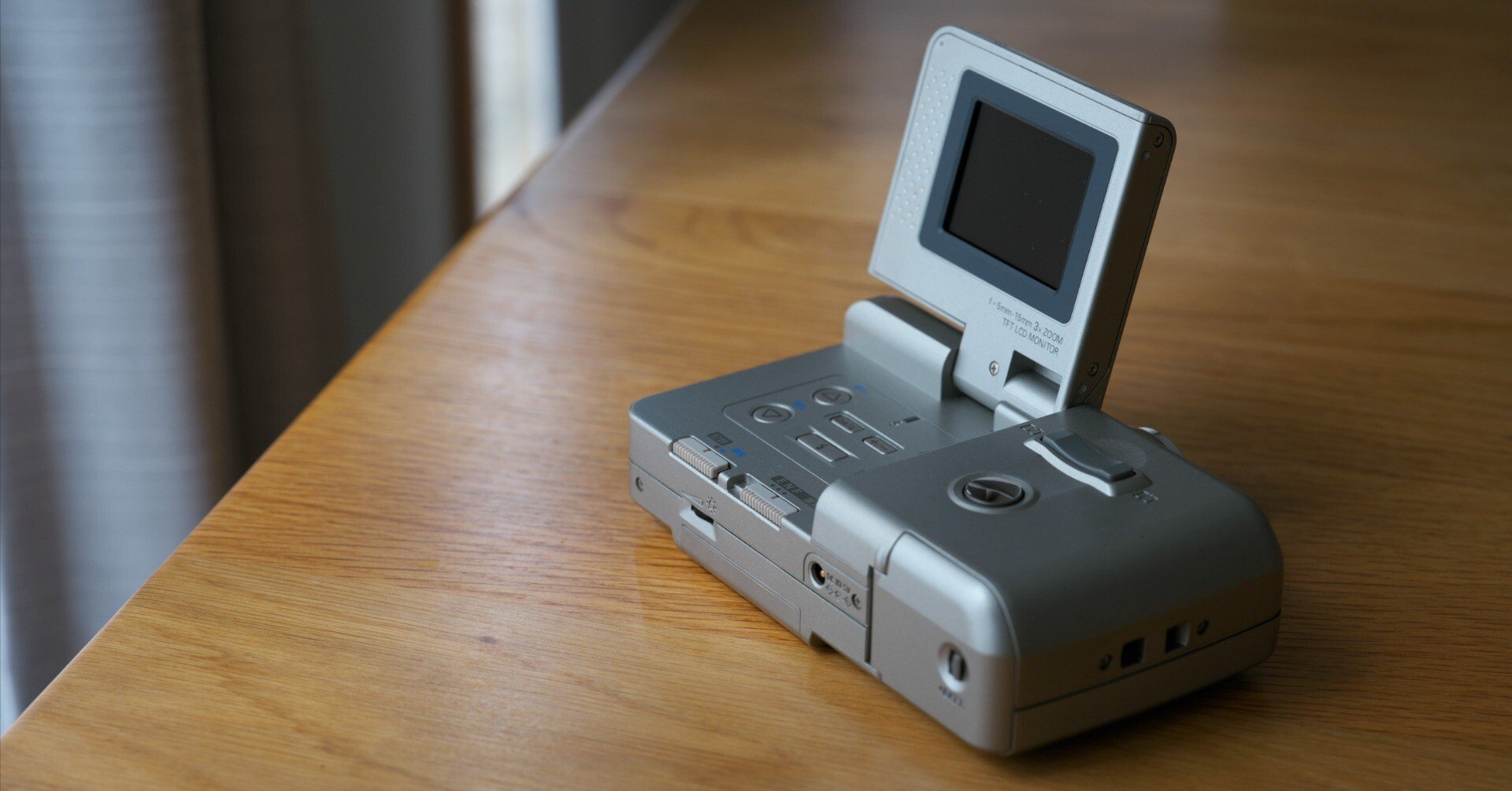 オールドデジカメ思い出話 その1 RICOH DC-3Z｜ちいさな島