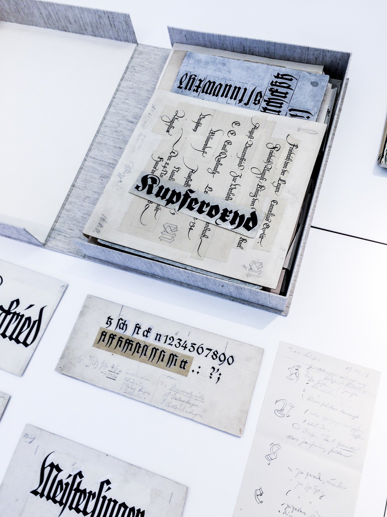 ルドルフ・コッホの筆をたどる [2. Klingsporミュージアム]｜千星 健夫