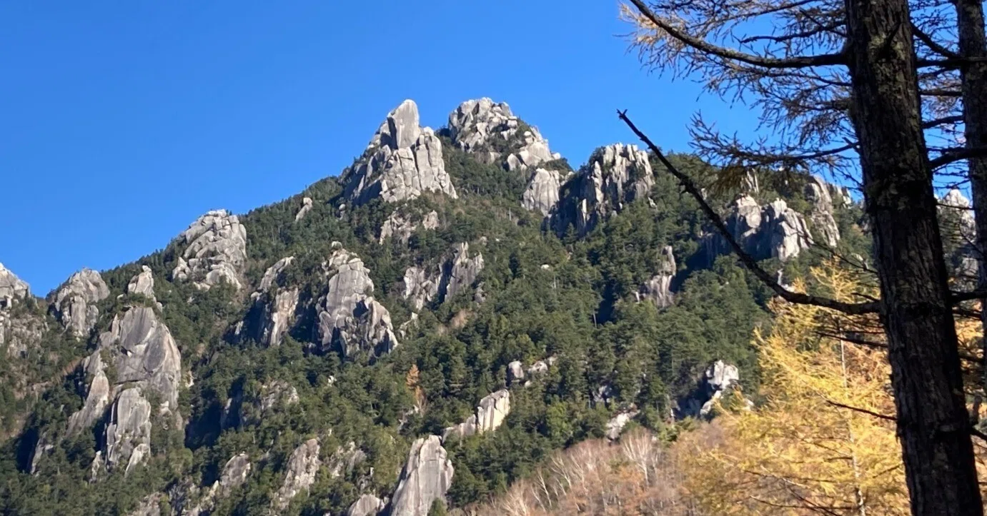 It's a mountain like Godzilla. A record of climbing Mt. Mizugaki