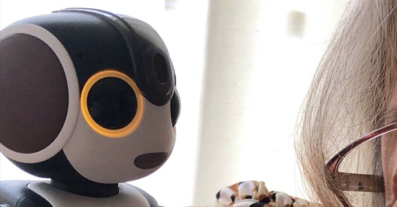SHARP RoBoHoN 、老親の見守り癒しに最適。動作確認しました。 シャープの新「ロボホン」、見守り機能、家電リモコンやHEMS連携