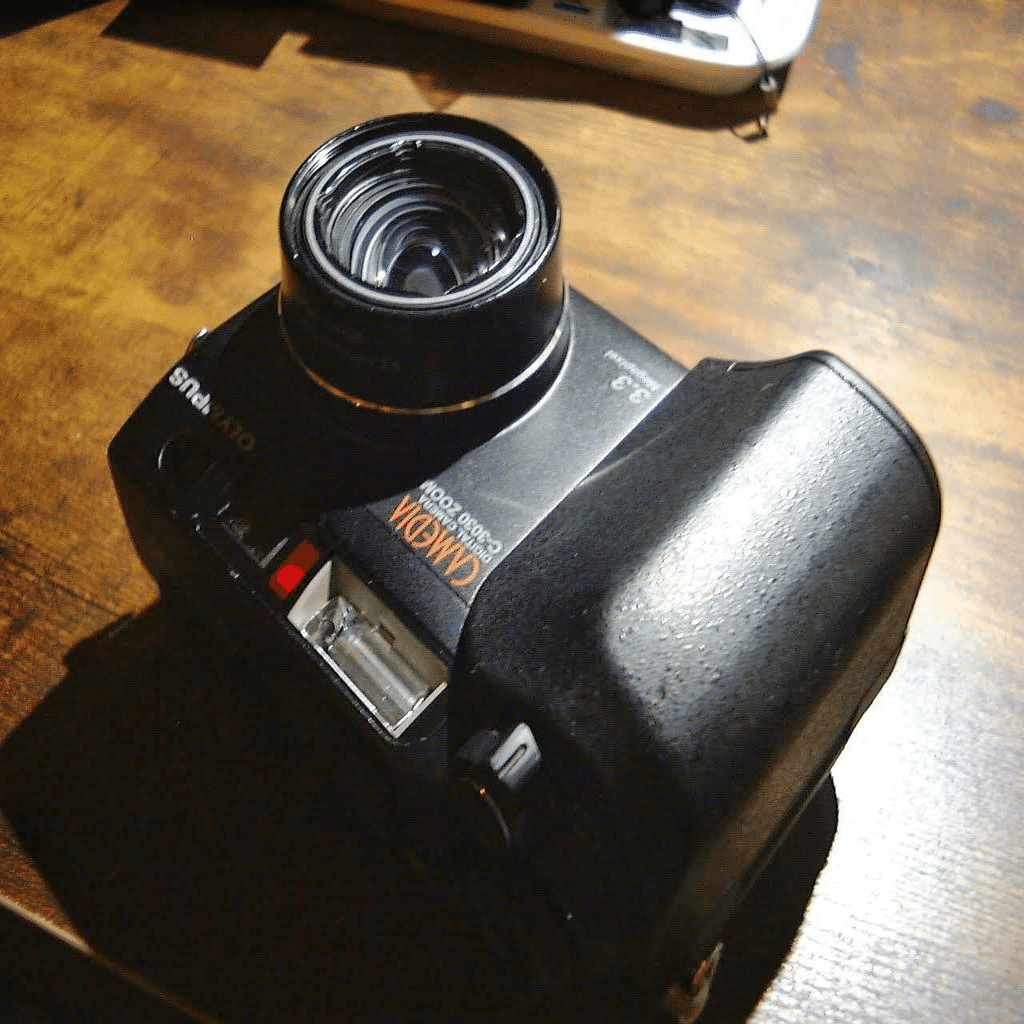 OLYMPUS CAMEDIA C-3030ZOOM｜元田中マロ
