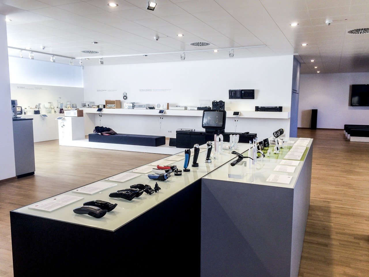 ブラウンとアップルのデザイン [5. BRAUNコレクション]｜千星 健夫