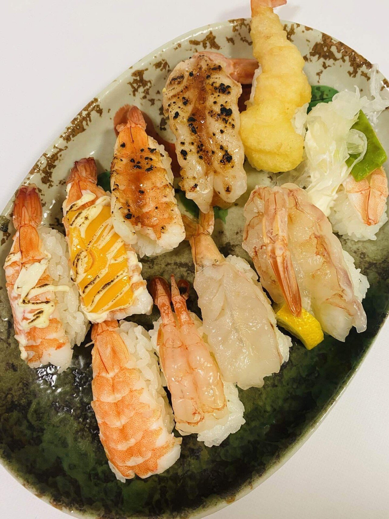 寿司盛り合わせ 9慣+エビフライおまけ✨ 寿司盛り合わせ 9慣+