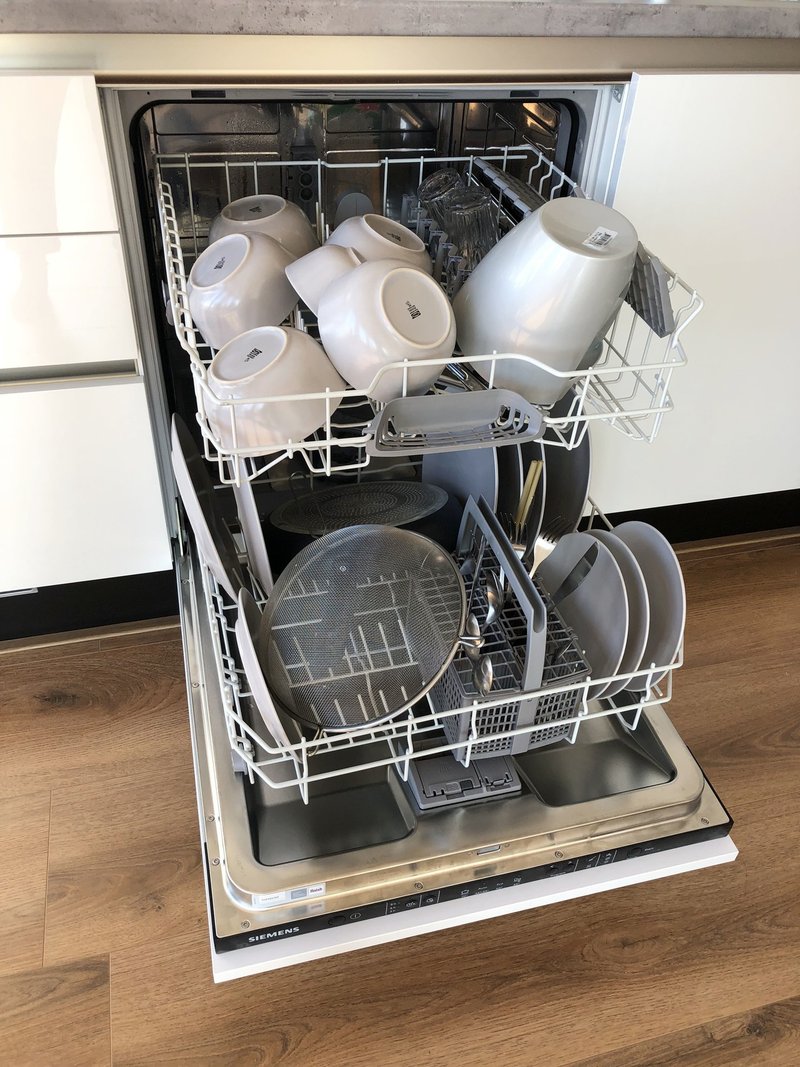 洗剤を入れるだけでは使えない オランダの食洗機 Ami Huis Ami Kawanishi Note