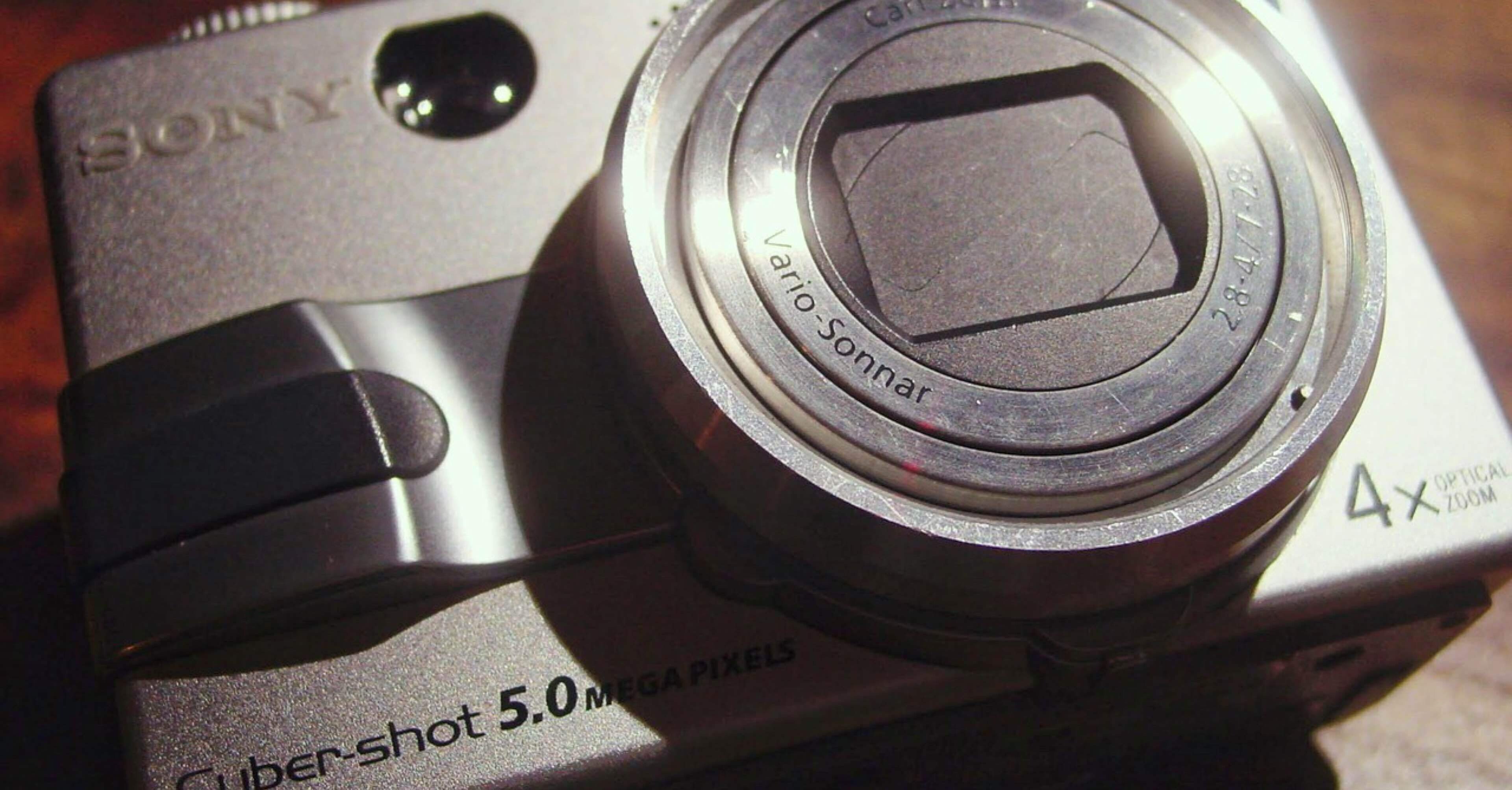 SONY Cyber-shot DSC-V1｜元田中マロ