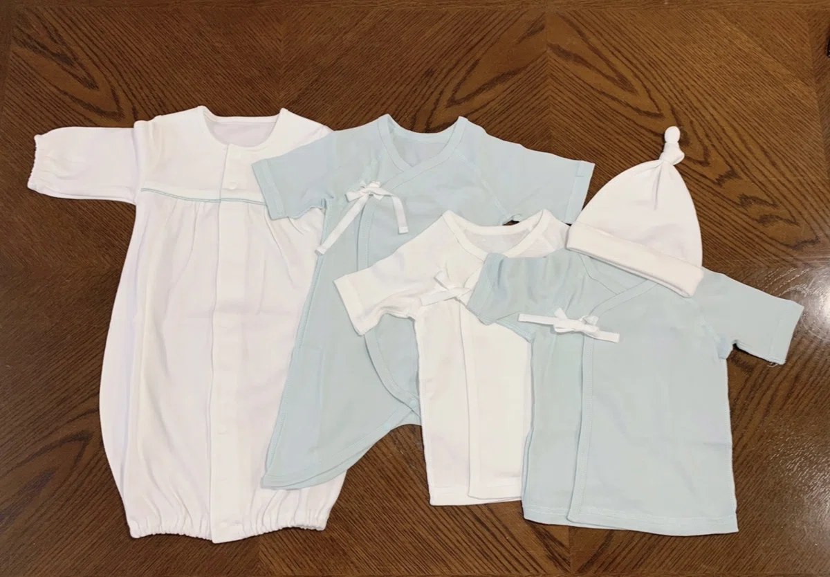 赤ちゃんのお洋服の画像