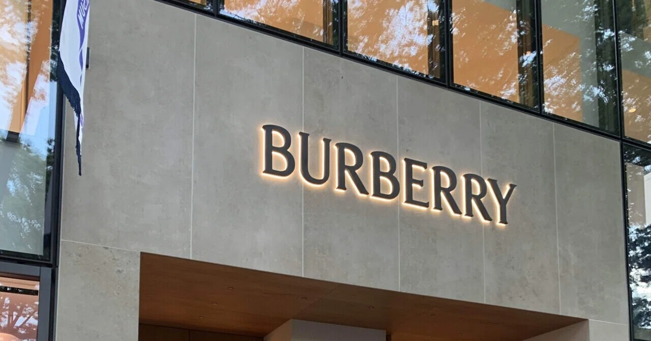 38. BURBERRY表参道リニューアルオープン｜羽生健太郎