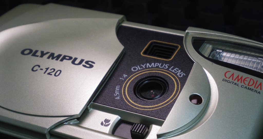 OLYMPUS オールドカメラ 単三 コンデジ デジカメ オリンパスXZ-1 OLYMPUS オールドカメラ 単三 コンデジ デジカメ オリンパスXZ-1