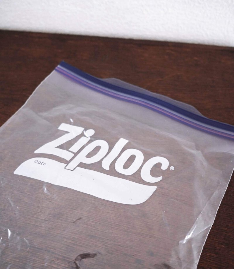 ジップロックの透明な袋