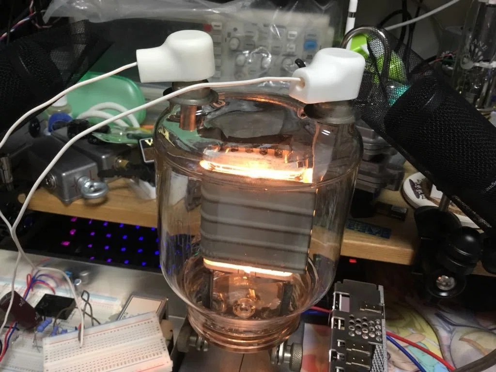 電子工作] Enjoy big vacuum tubes! (真空管833A)｜(任)虚空幻想技術