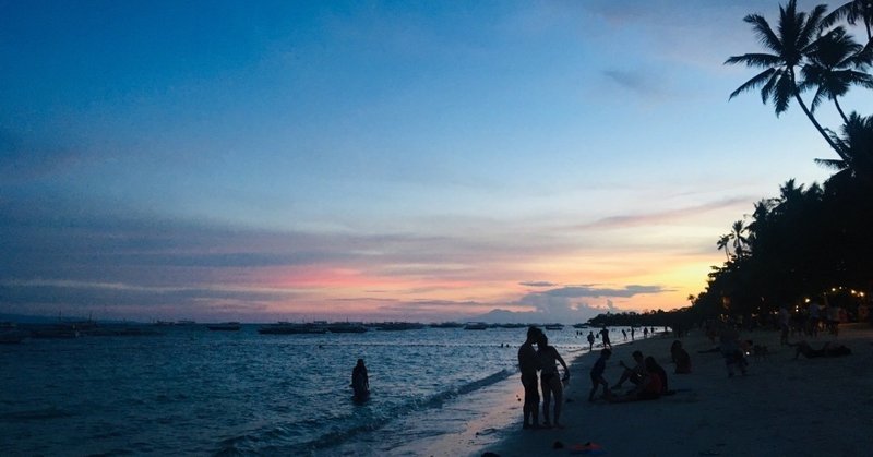 フィリピン・アロナビーチの夕日