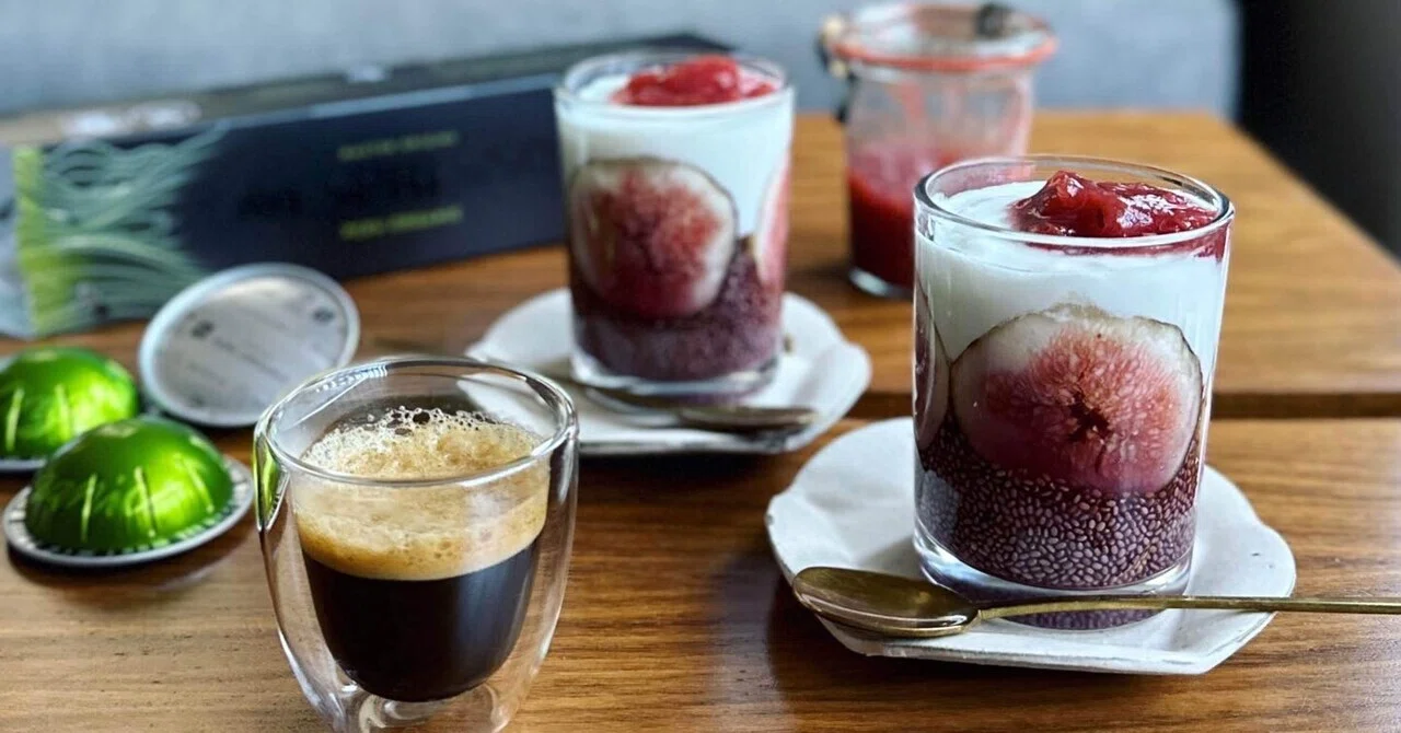 コーヒーはアイスからホットへ 秋色のグラスデザート｜みずのさちこ