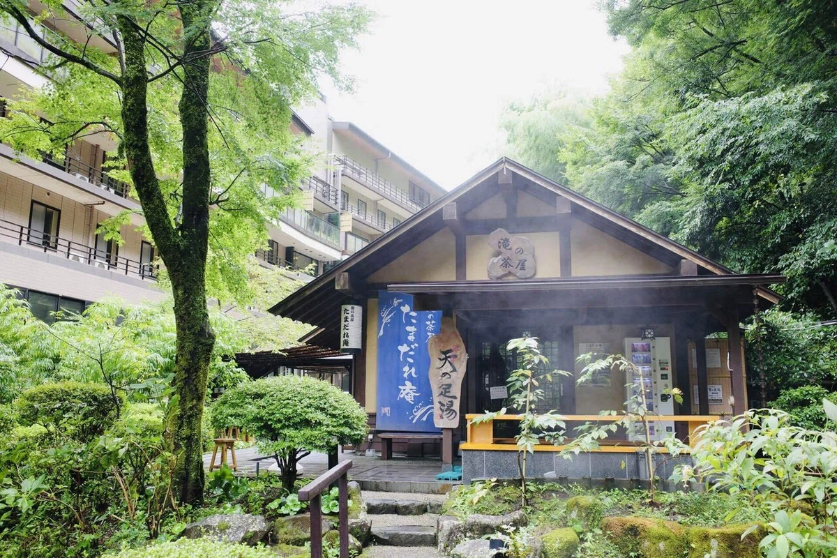 庭に神社、日帰り温泉も可能なホテル・天成園(2023.8 箱根旅行②)|sugamari