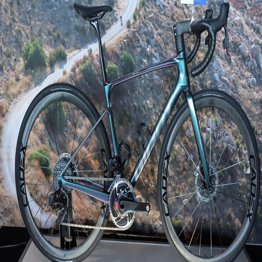 入荷予約特典 現金特価』ALL NEW DEFY ADVANCED PRO受注再開！店頭試乗