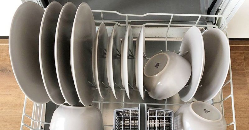 洗剤を入れるだけでは使えない オランダの食洗機 Ami Huis Ami Kawanishi Note 洗剤を入れるだけでは使えない オランダの食洗機 Ami Huis Ami Kawanishi Note