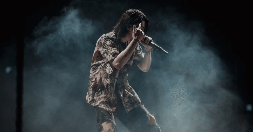 剣のない」表情。Wライブのユンギを見て…｜kikijiji