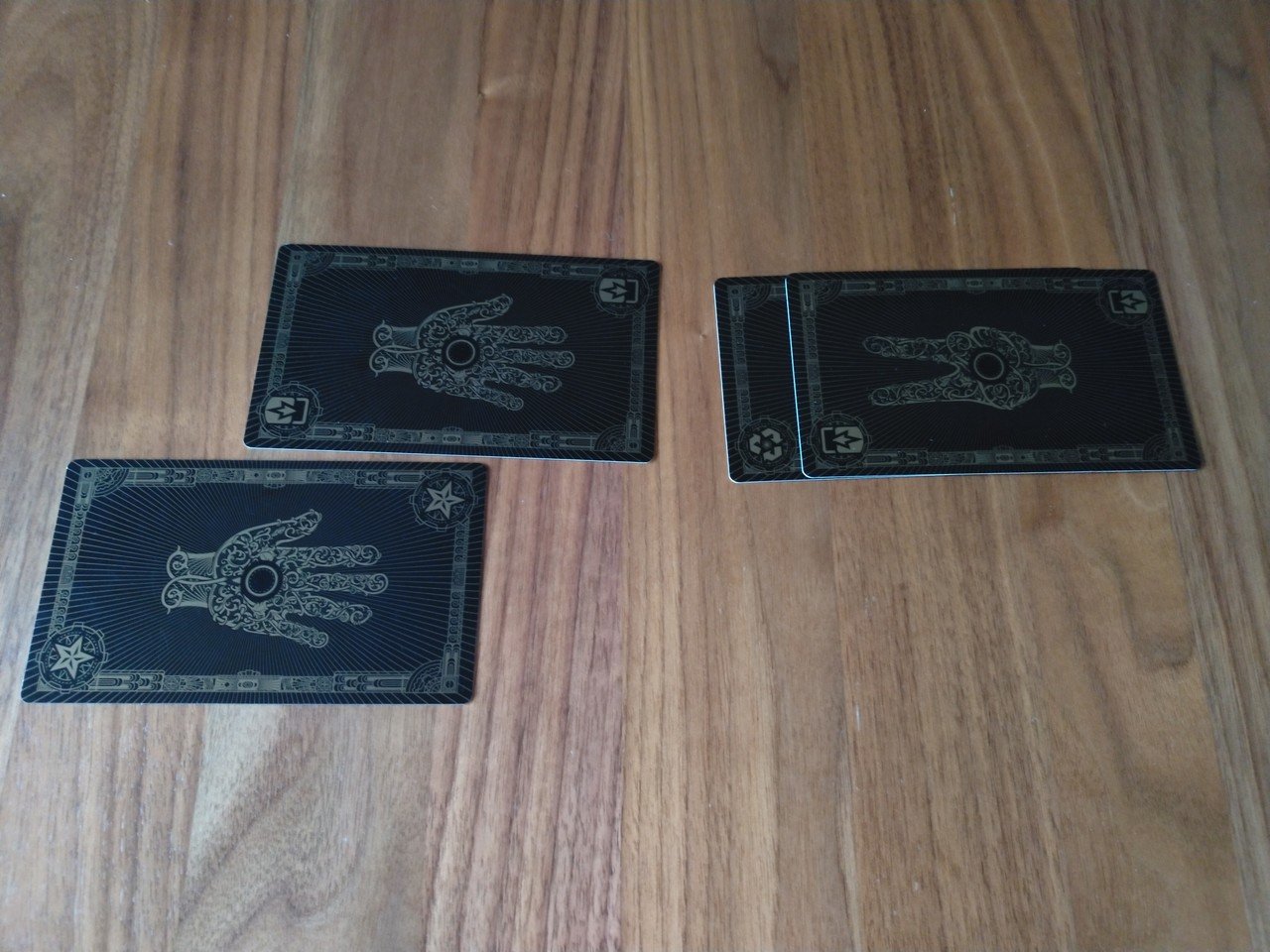 レビュー】カードで戦う特殊効果つきじゃんけん『動物世界』｜T.Mizutani