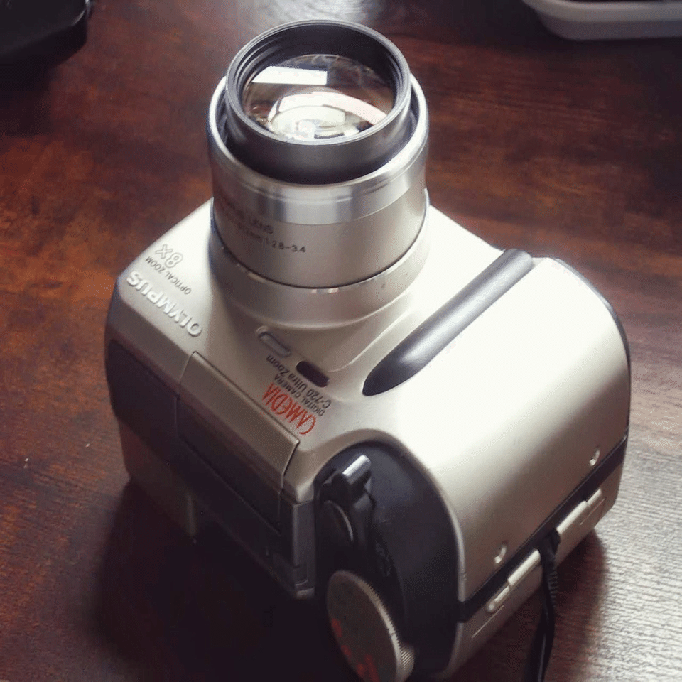 OLYMPUS CAMEDIA C-720 Ultra Zoom｜元田中マロ